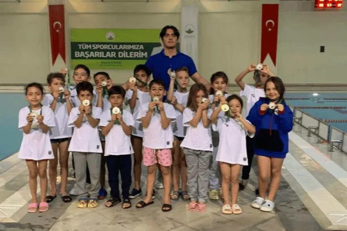 Ortakçı Spor Kulübü Minik Yüzücülerinin Başarılarıyla Gururlandı