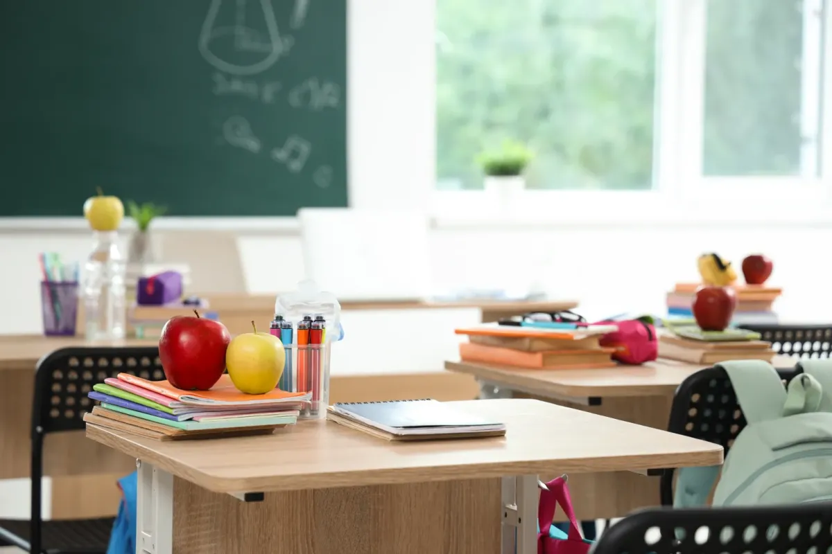25 Mayıs Pazartesi okul var mı? Okullar tatil mi?