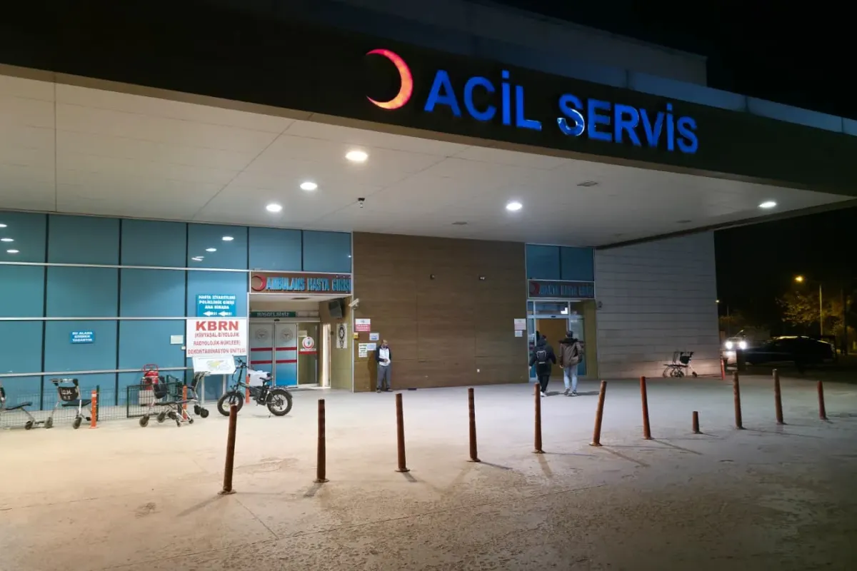 İnegöl'de kazaya karışan otomobil sürücüsü yaralıyı bırakıp kaçtı!
