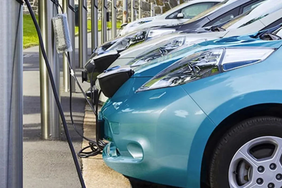 Premium elektrikli otomobil pazarında rekabet hızlandı
