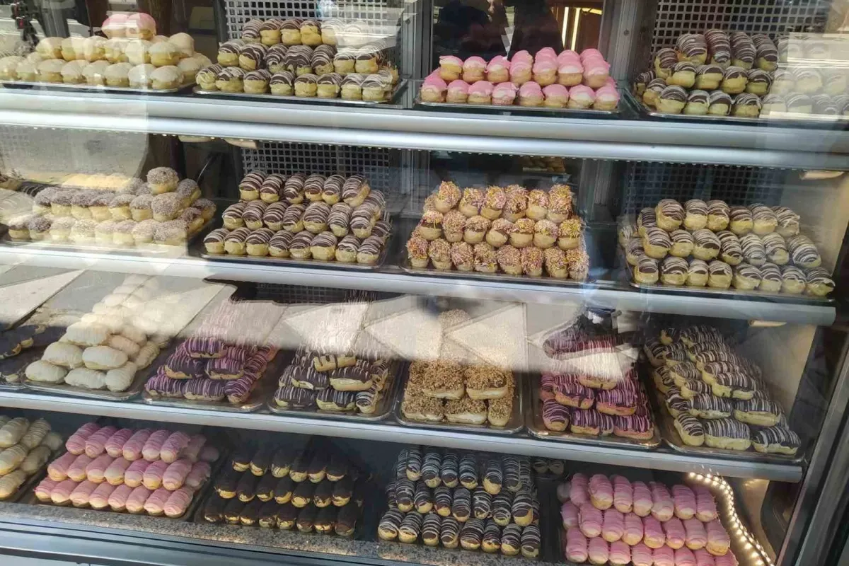 İnegöl'de bile şubesi var: Dev tatlı zincirinde skandal!
