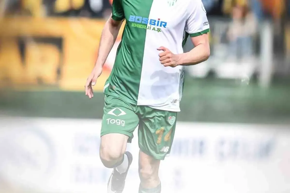 Bursaspor, Hakkı Türker ile yolarını ayırdı
