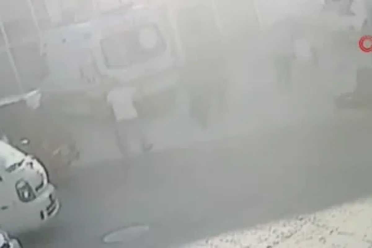2 sağlık çalışanını yaralayıp kaçtılar!