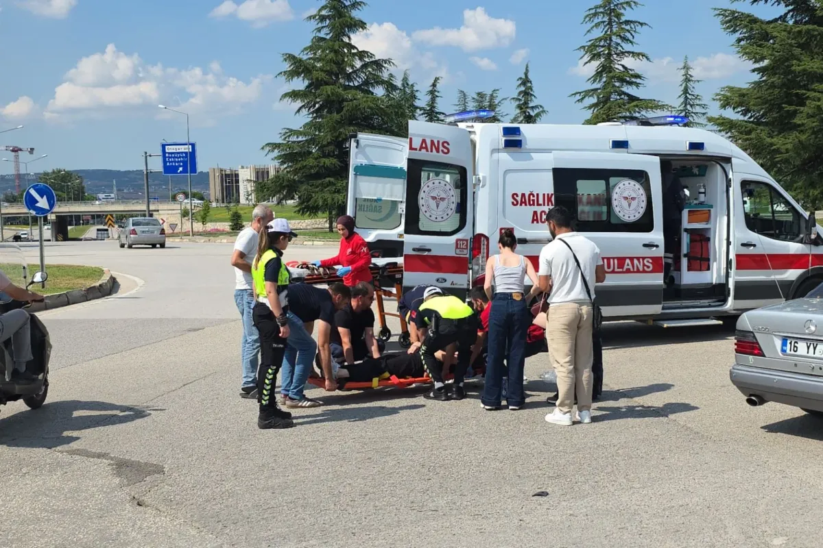 İnegöl'de Motosikletli kadınlar kazada yaralandı