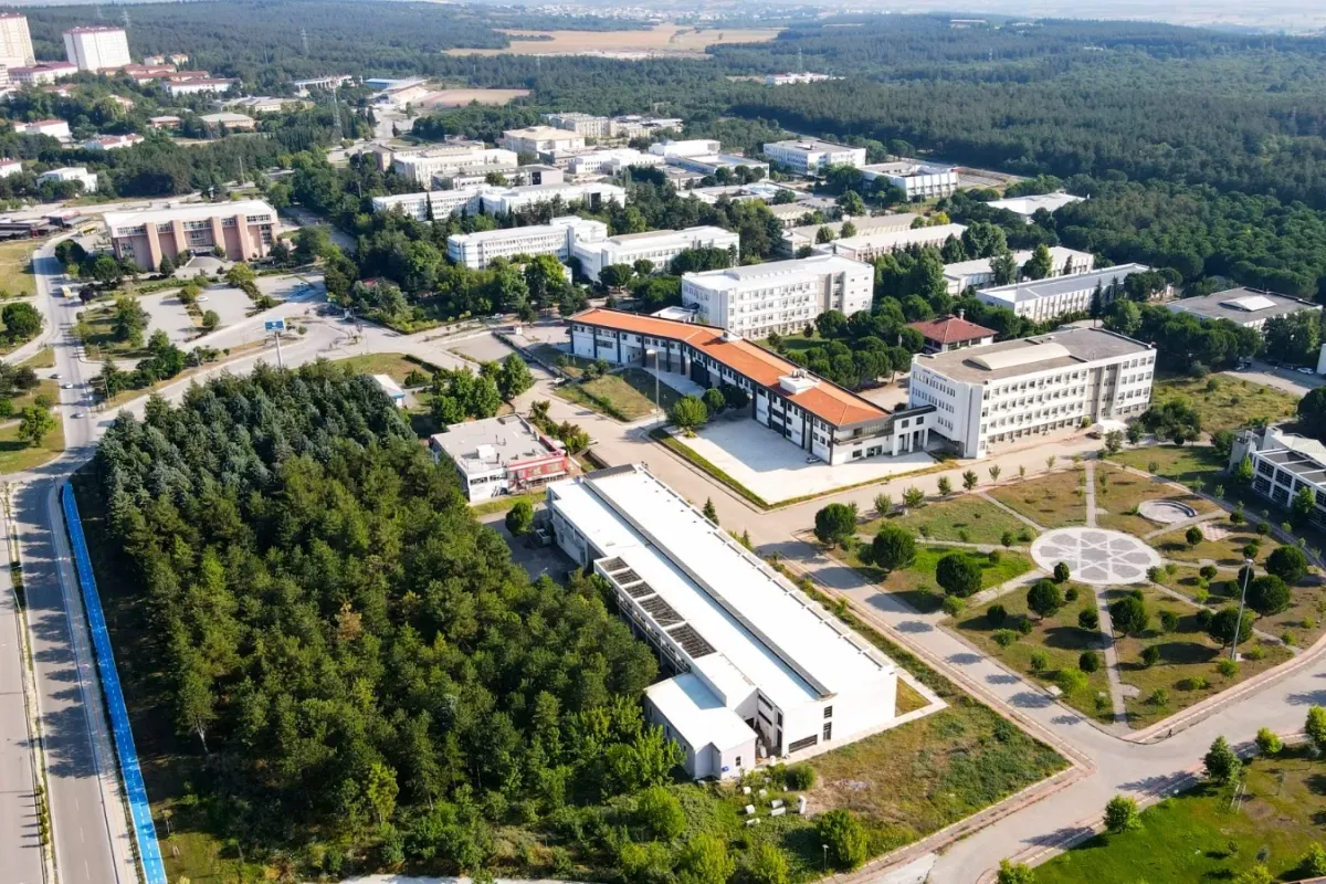 BUÜ’den Büyük Başarı: Türkiye’nin En İyi 18. Üniversitesi Oldu