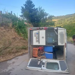 İnegöl'de Tarım İşçilerini Taşıyan Minibüs Devrildi! 7 Yaralı