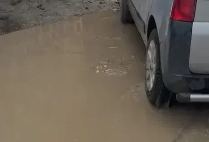 İnegöl’de altyapı bitti, asfalt yok! Esnafın iş güvenliği tehlikede İnegöl’de altyapı bitti, asfalt yok! Esnafın iş güvenliği tehlikede