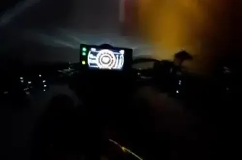 Otomobile Çarpan Motosikletli Havaya Uçtu