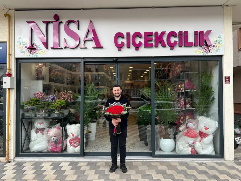 İnegöl'de 14 Şubat yoğunluğu başladı! İşte çiçek fiyatları