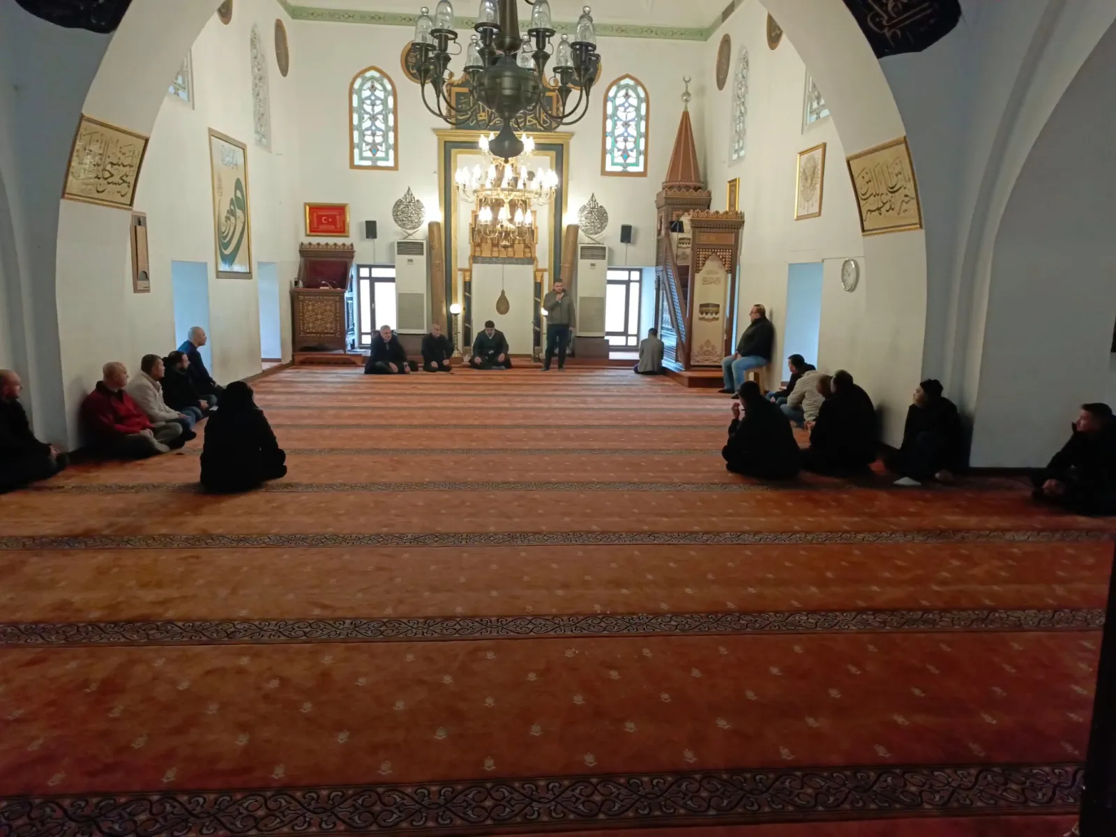 İnegöl’de 24 Yükümlü Tarihi İshakpaşa Camii’ni Ziyaret Etti