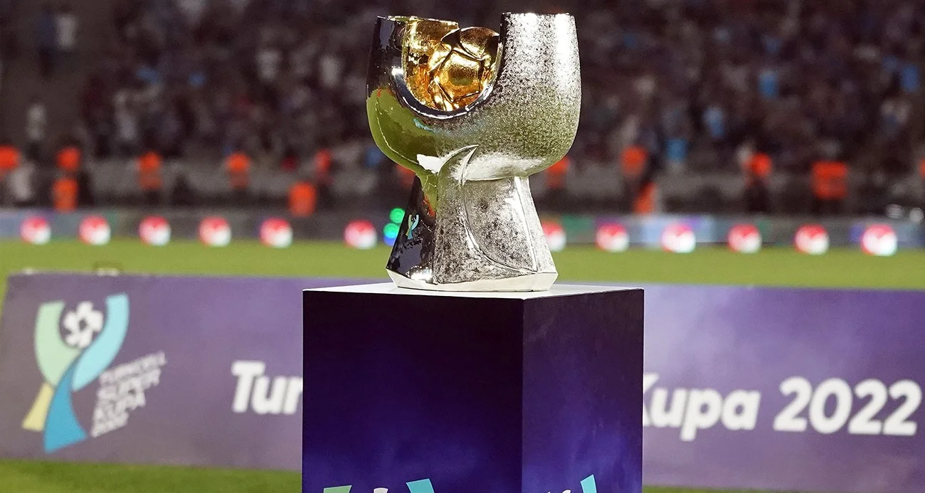 Süper Kupa yarı final maçlarının hakemleri açıklandı