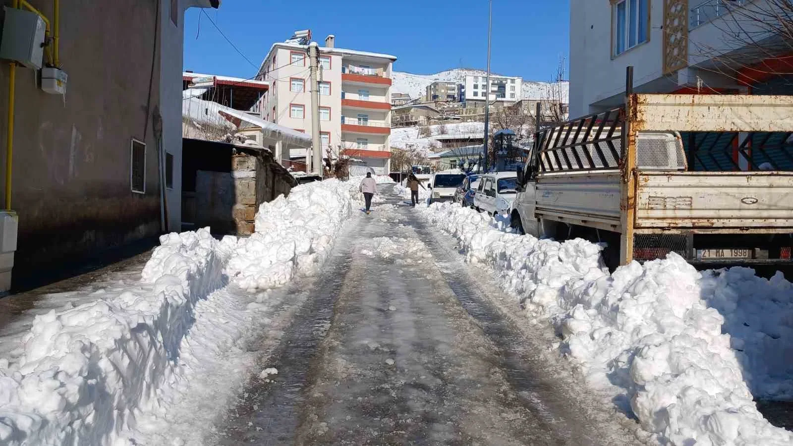 Diyarbakır Kulp’ta taşımalı eğitime 1 gün kar tatili