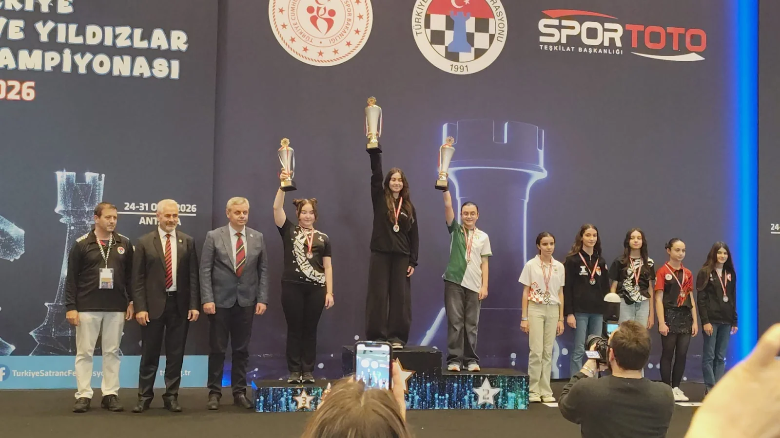 İnegöl'ün gururu Zeynep Türkiye 2.si oldu