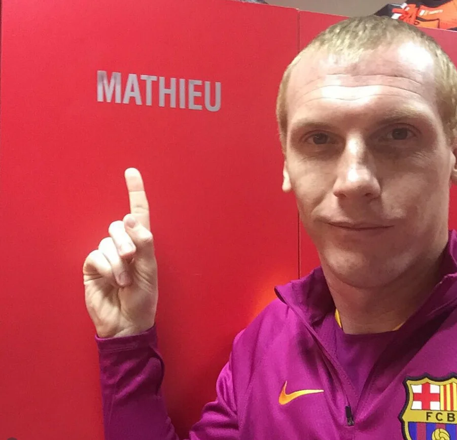 Bir dönemin efsane futbolcusu şimdi tezgahtar