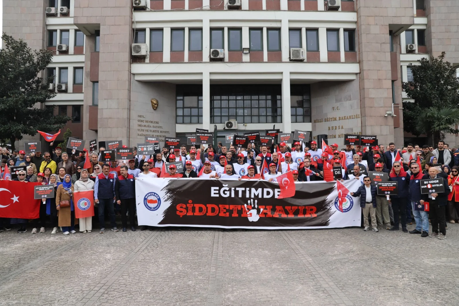 EBS Bursa'dan Siverek'teki saldırıya tepki!