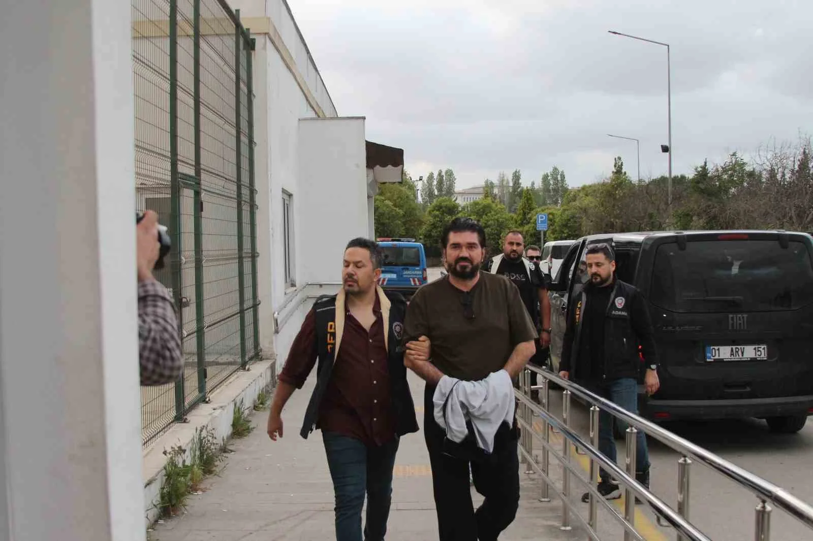 Bakan Gürlek: Rasim Ozan Kütahyalı MASAK raporlarıyla tutuklandı