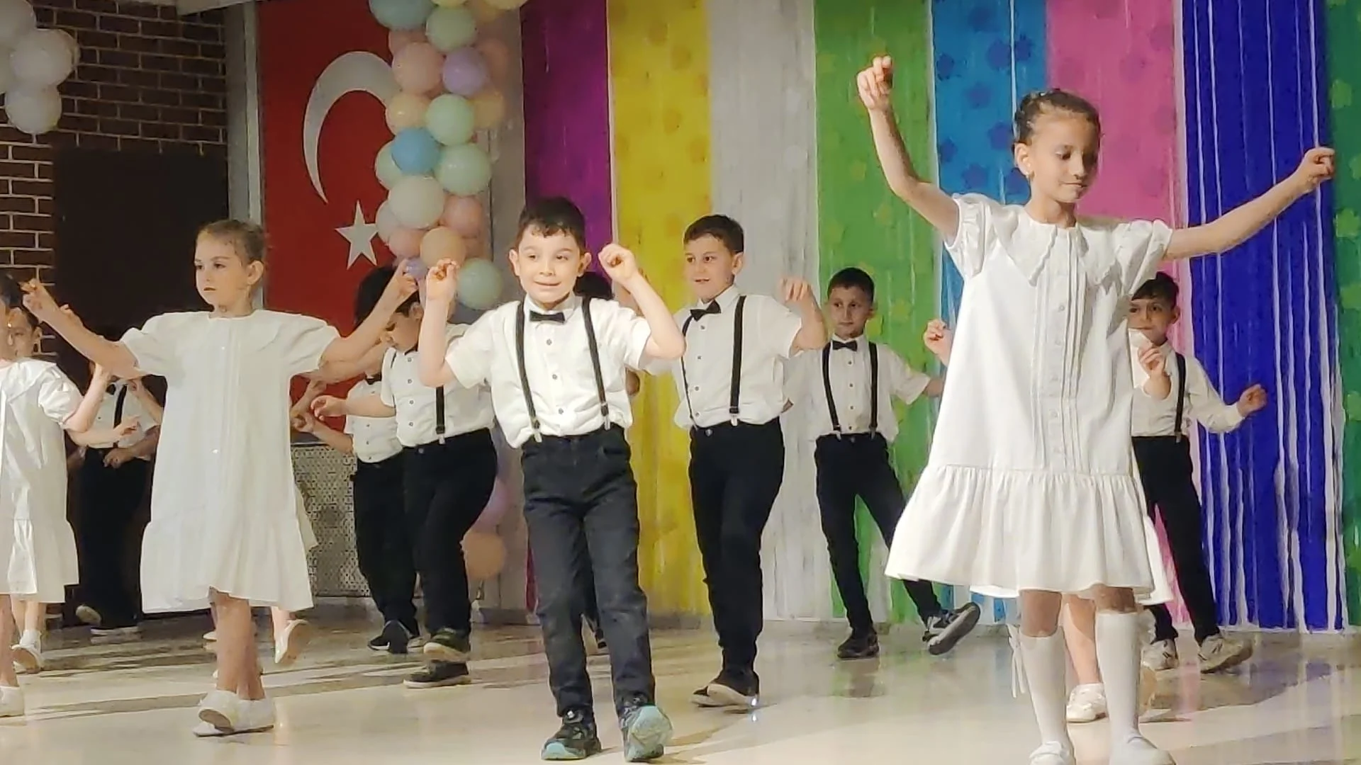 Vehbi Koç İlkokulu'nda Okuma Bayramı Coşkusu Yaşandı Vehbi Koç İlkokulu'nda Okuma Bayramı Coşkusu Yaşandı