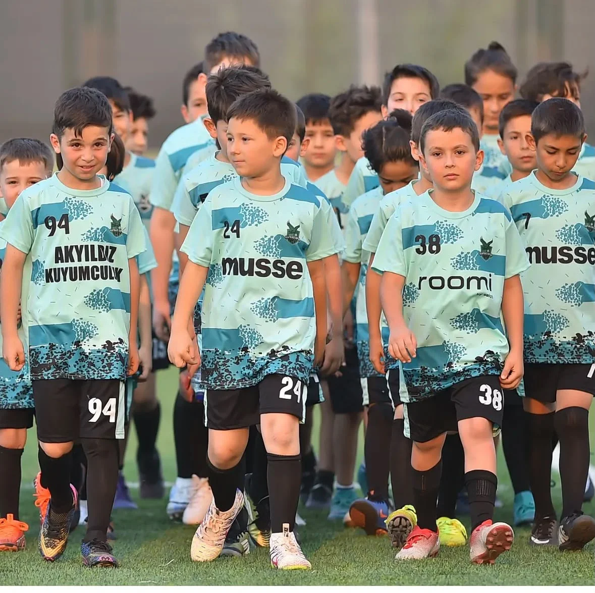 İnegöllü ebeveynler dikkat! Kafkasspor'da Futbol Okulu için geri sayım başladı