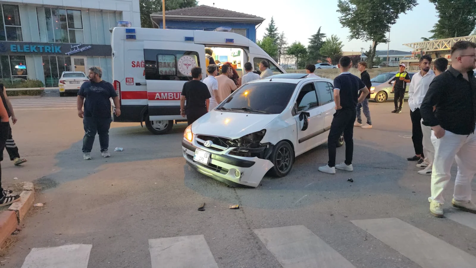 İnegöl'de 2 kardeş ölümden döndü