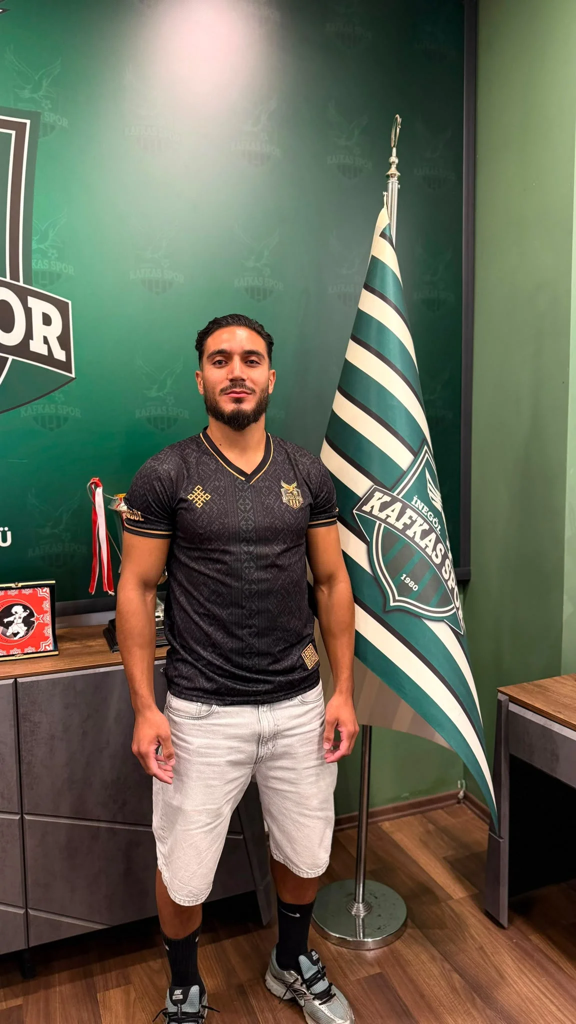 İnegöl Kafkasspor'dan Bir Transfer Daha! Savunmaya Tecrübeli İsim İnegöl Kafkasspor'dan Bir Transfer Daha! Savunmaya Tecrübeli İsim