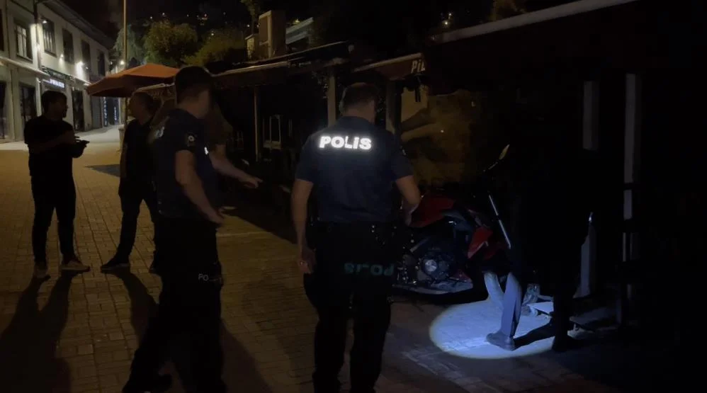 Gece yarısı kurşun yağdırdılar! Mahalle ayağa kalktı